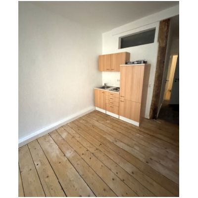 Wohnzimmer mit Kochnische